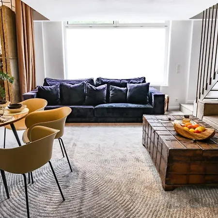 Cozy Lofts Next To Berliner Lägenhet *