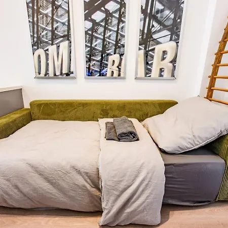 Cozy Lofts Next To Berliner Apartmán *